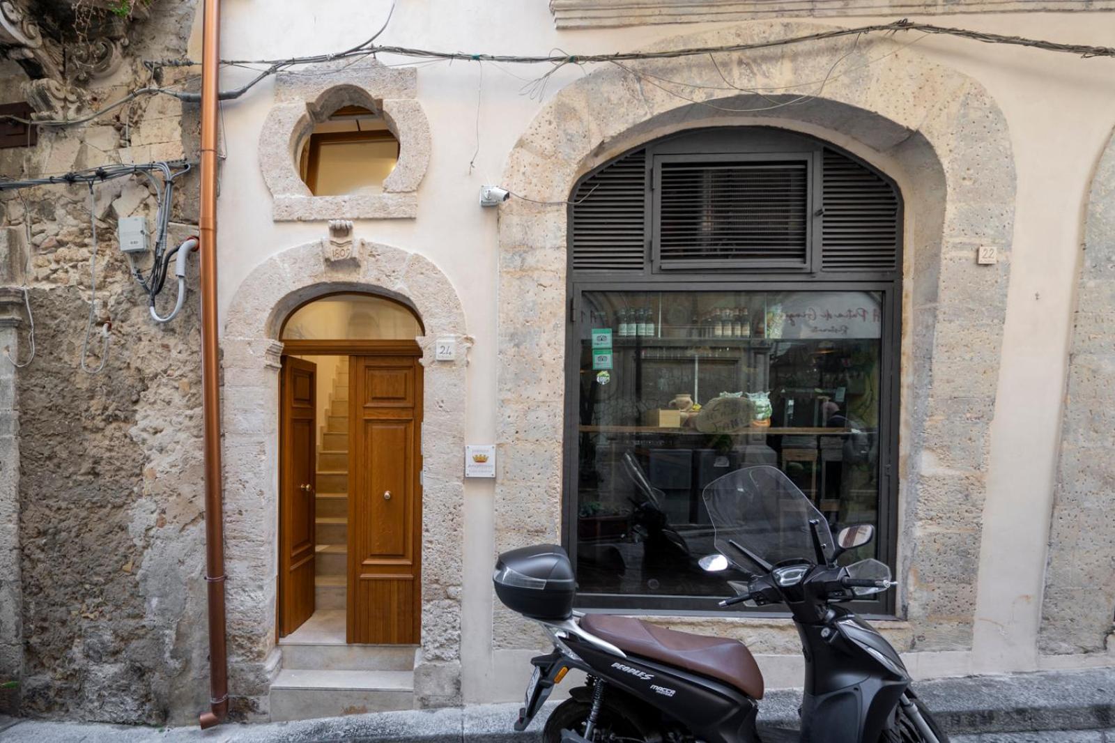 Palazzo Amalfitania Apartment Syracuse Exterior photo